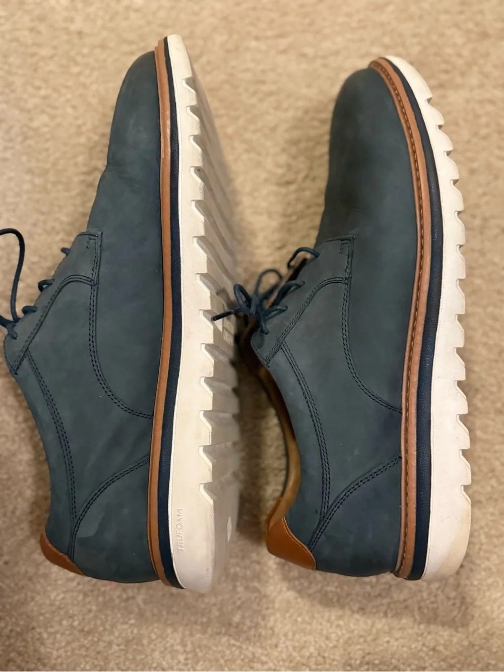 Men’s Johnston & Murphy Navy Leather Lace-Up Oxfords with Tan Accents 11.5